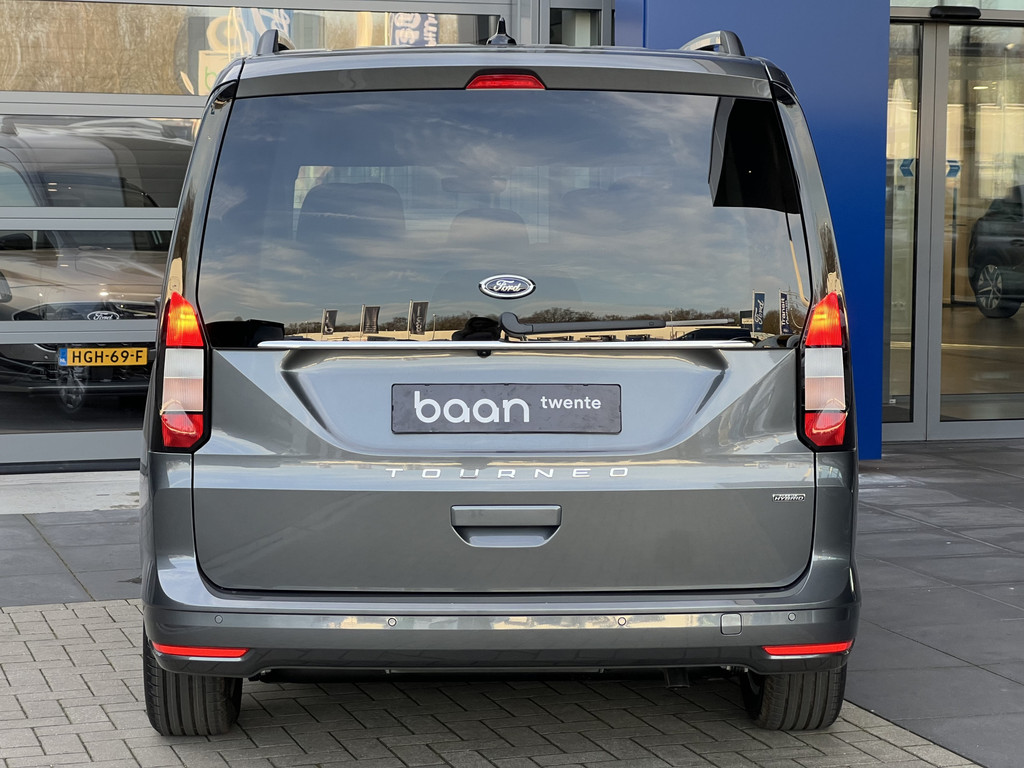 43880697-4.jpg
