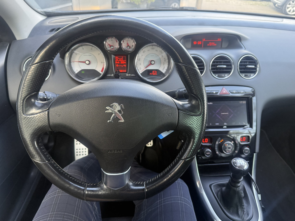 44297065-87.jpg