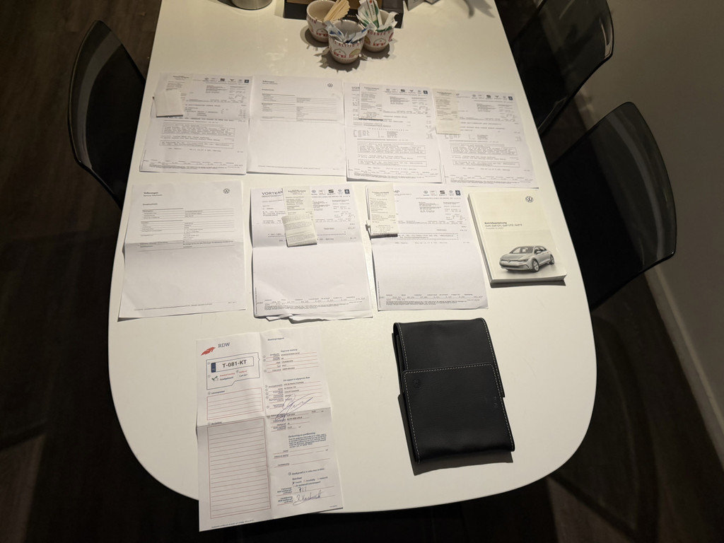 48629303-25.jpg